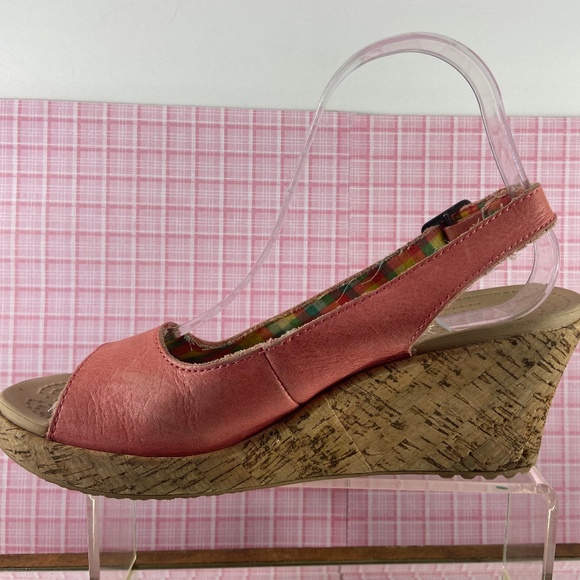 CROCS wedge sandals. - Picture 8 of 14